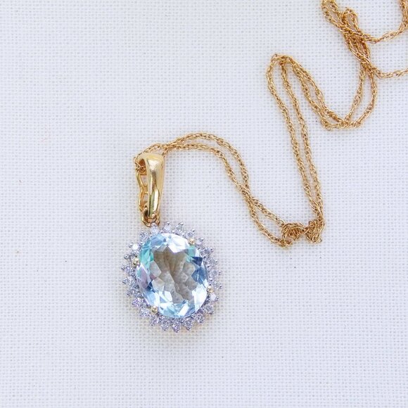 DirtyBombBoutique.com Jewelry - 14K Yellow Gold Aquamarine in Diamond Halo Pendant Necklace
